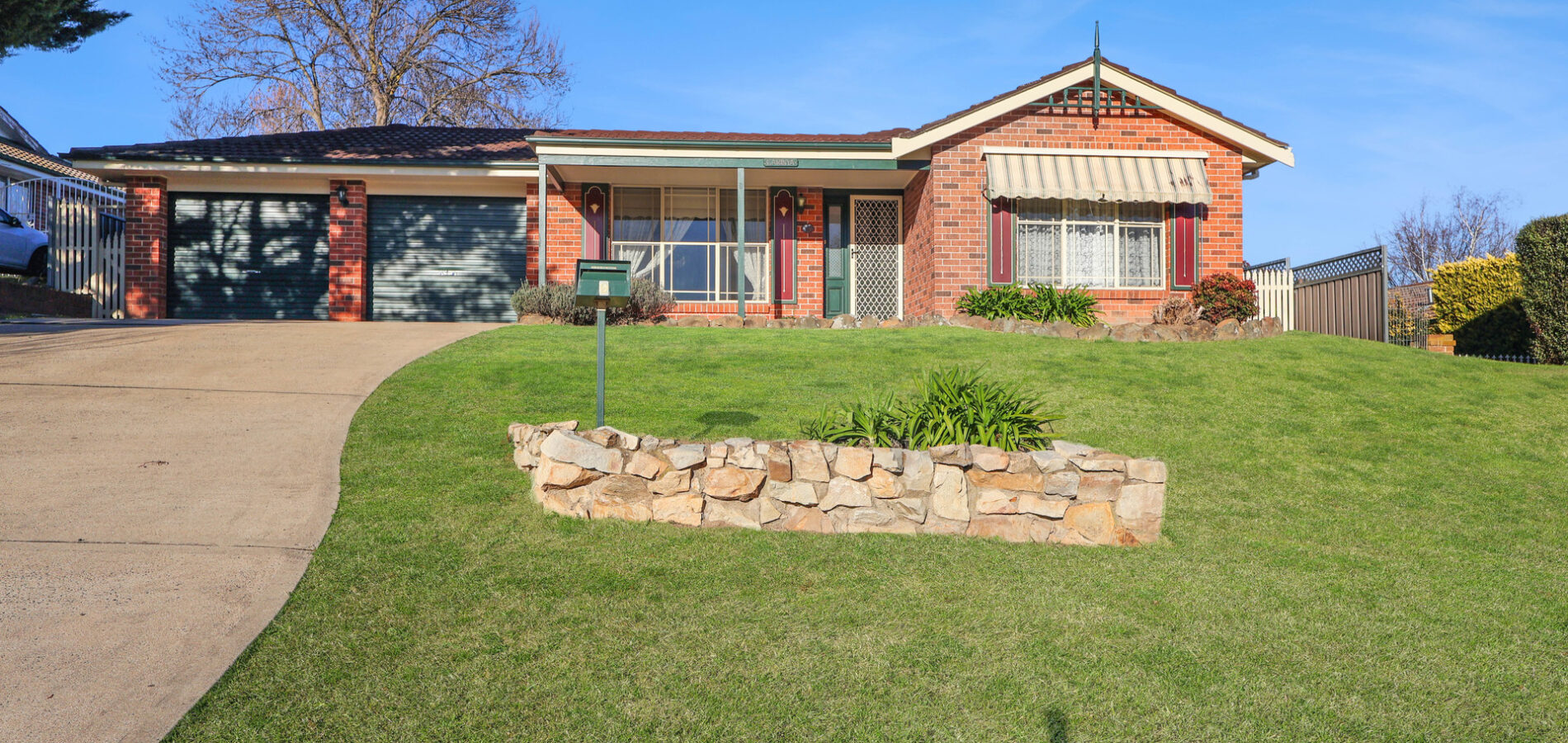 9 Freestone Way, Bathurst
