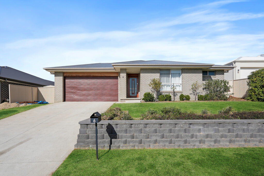 For Sale - 6 Ignatius Place - New Property in Kelso - Real Estate by Baden Smith