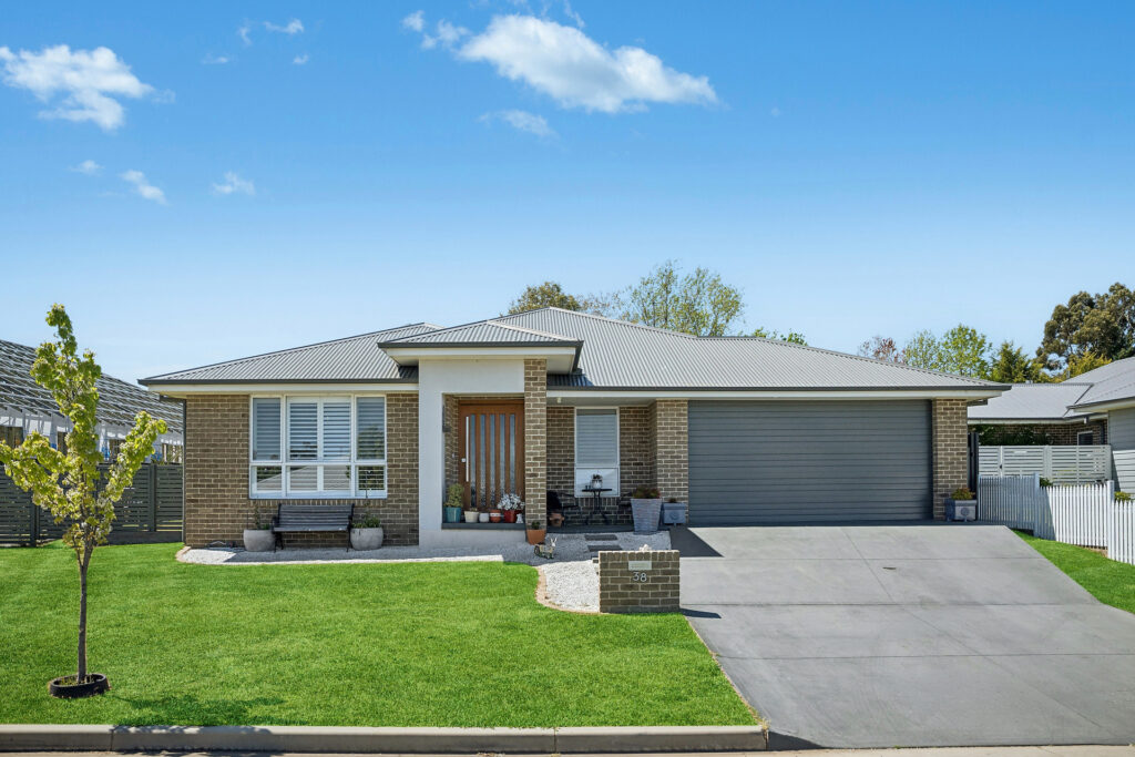 For Sale - 38 Buckland Drive - New Property in Orange - Real Estate by Scott Petersen