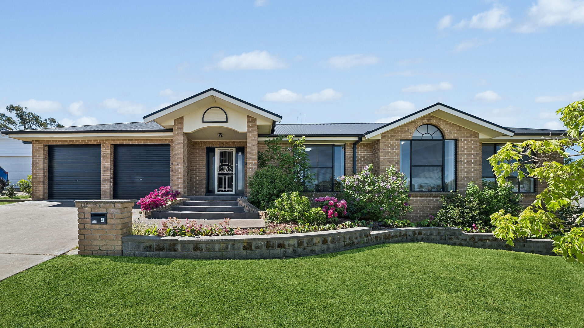 For Sale - 4 Majestic Way - New Property in Orange - Real Estate by Xanthe Keegan