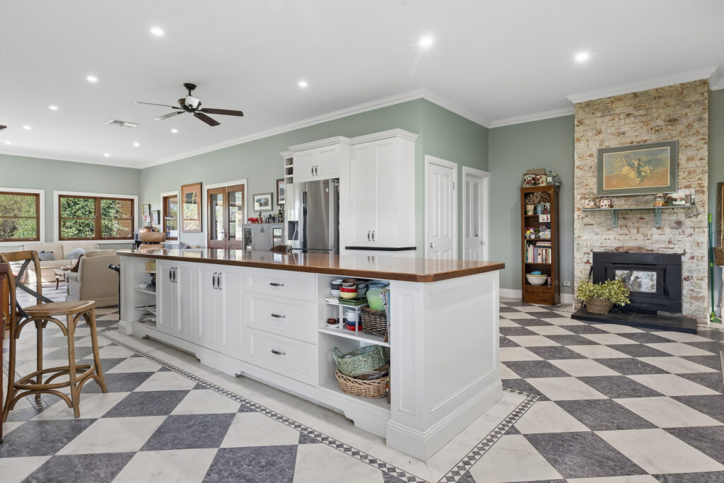 For Sale - 6294 Mitchell Highway - New Property in Molong - Real Estate by Scott Petersen