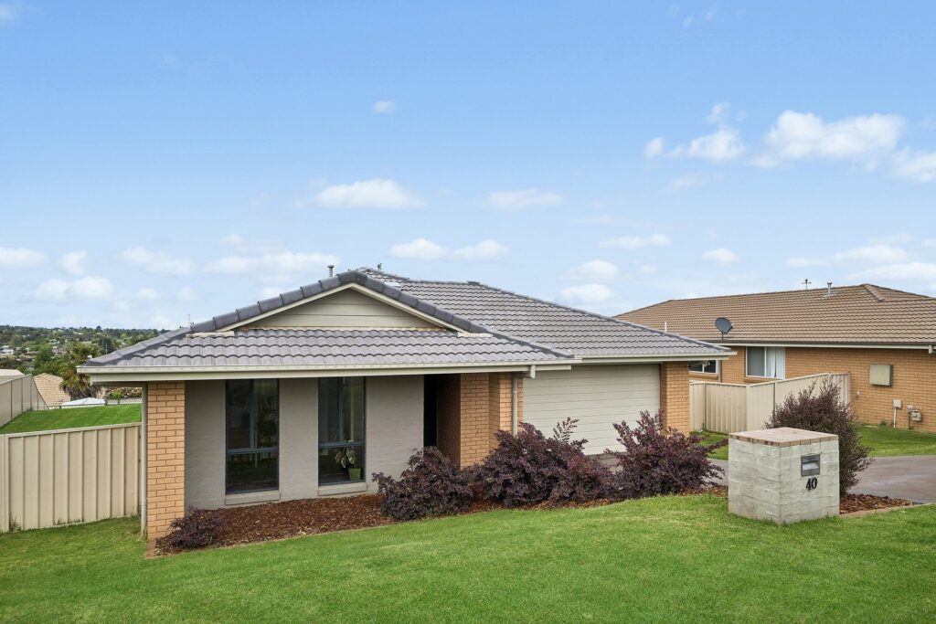 For Sale - 40 Honeyman Drive - New Property in Orange - Real Estate by Xanthe Keegan