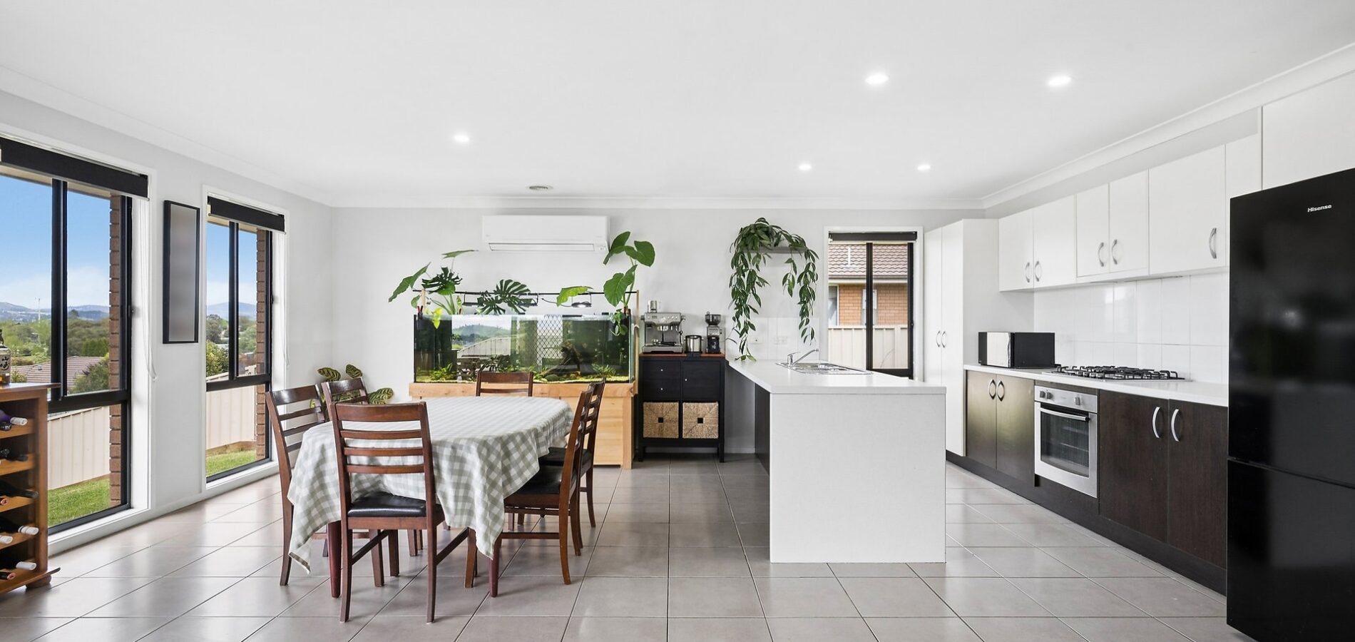 For Sale - 40 Honeyman Drive - New Property in Orange - Real Estate by Xanthe Keegan