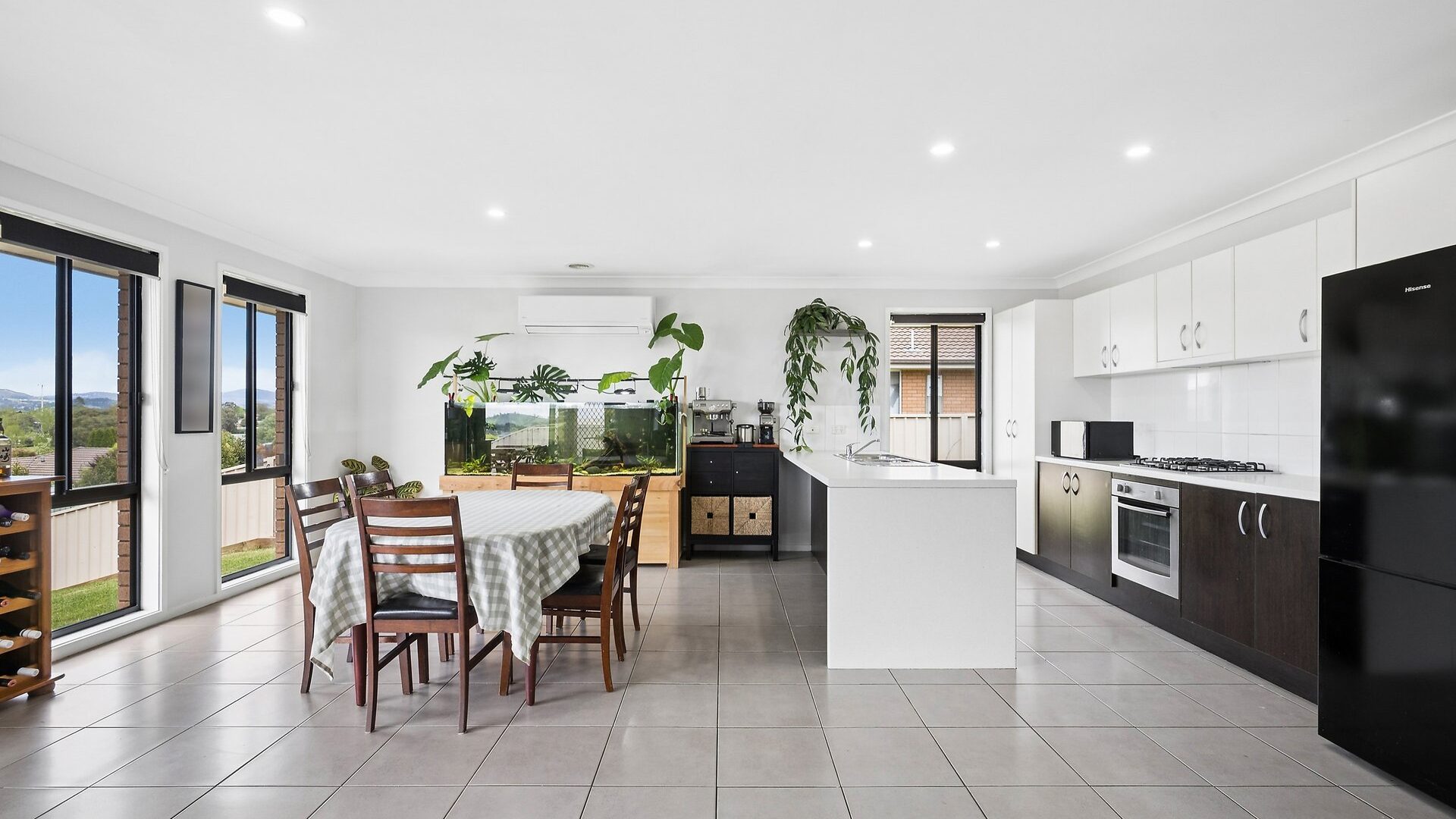 For Sale - 40 Honeyman Drive - New Property in Orange - Real Estate by Xanthe Keegan