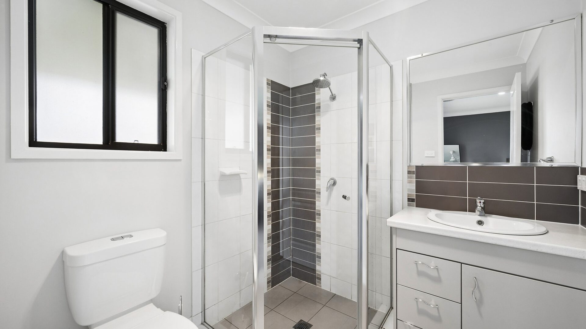 For Sale - 40 Honeyman Drive - New Property in Orange - Real Estate by Xanthe Keegan