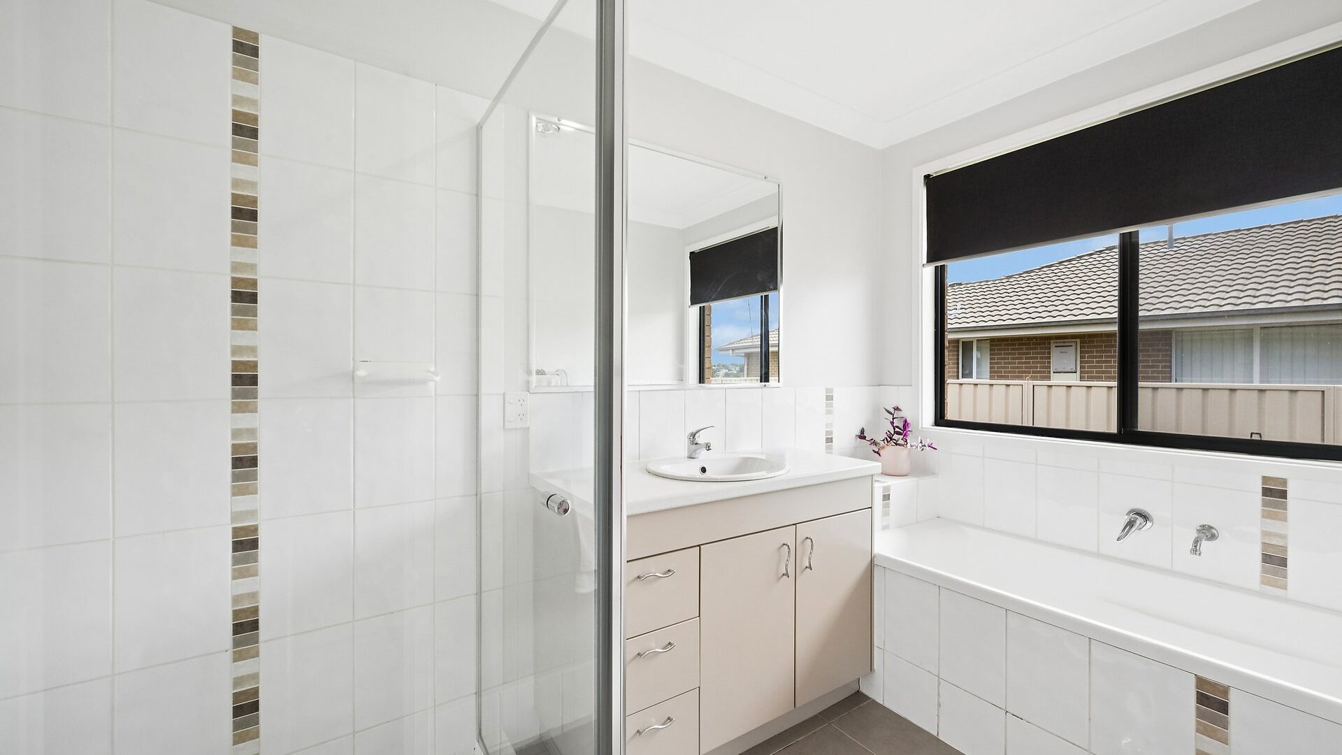 For Sale - 40 Honeyman Drive - New Property in Orange - Real Estate by Xanthe Keegan