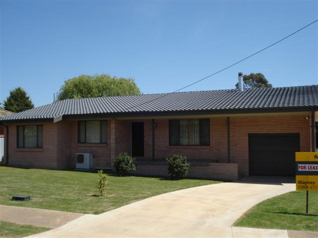 15 Mount Errol Street