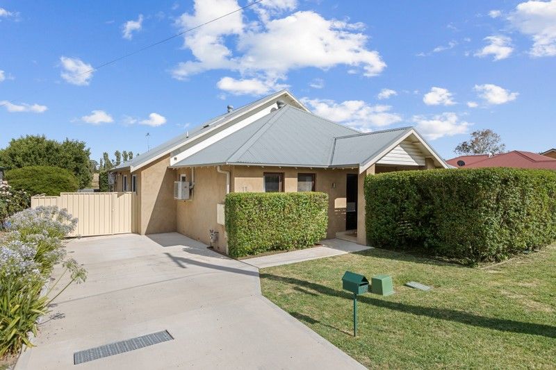 11a Unwin Street