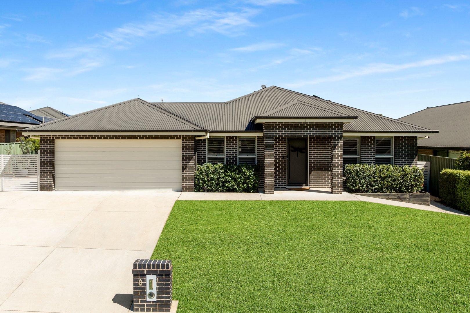 8 Mclean Street