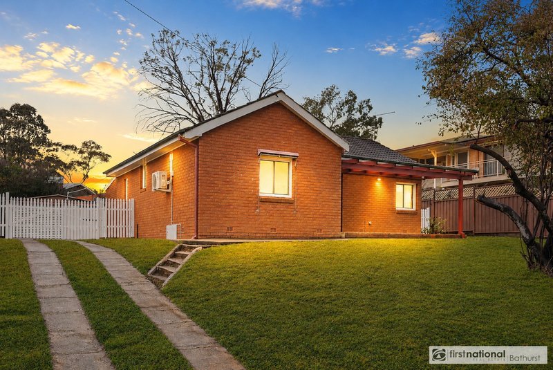 13 Gilmour Street