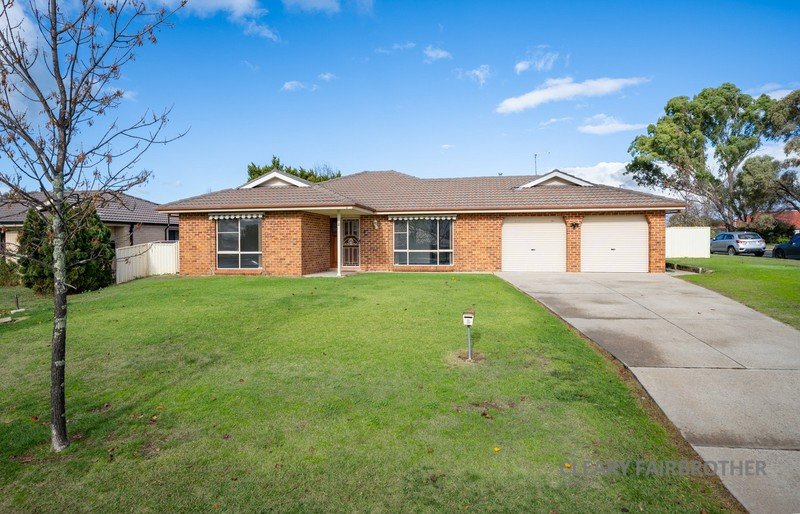 2 Roxburgh Drive