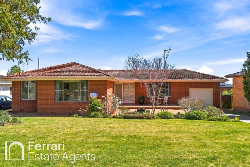 7 Mathoura Place