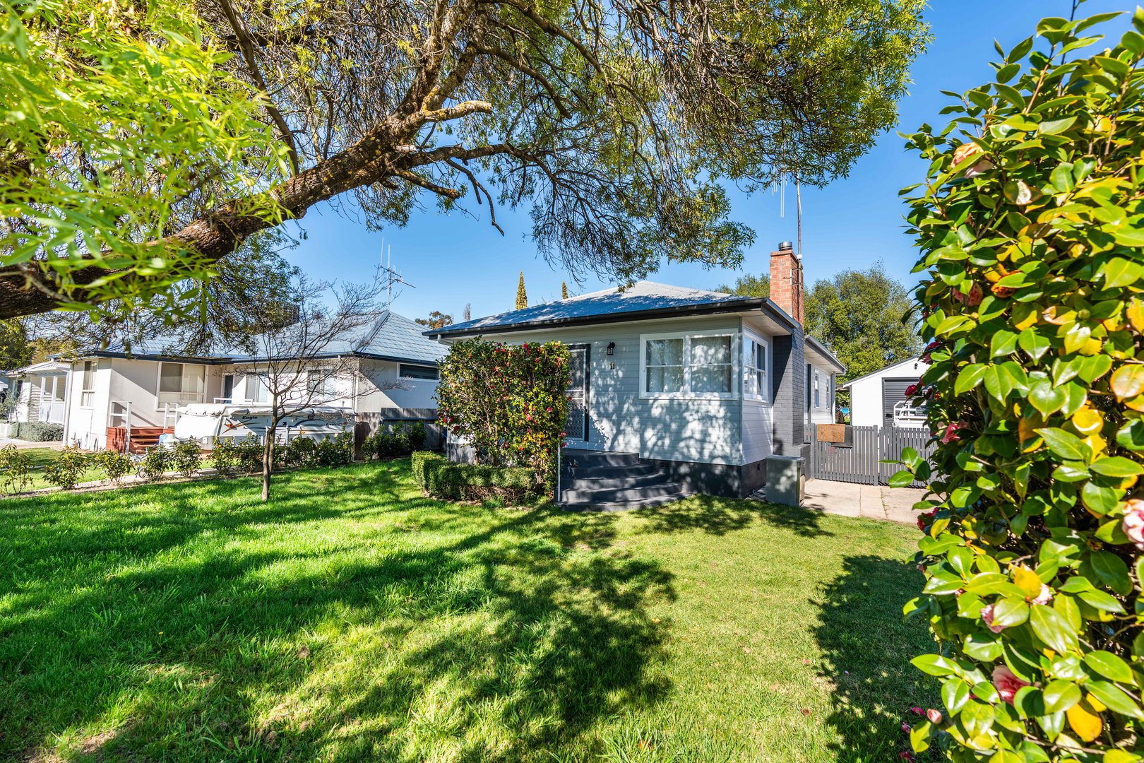 11 Burrendong Way